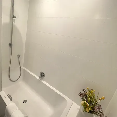 Apartament Prachtig Gerenoveerd